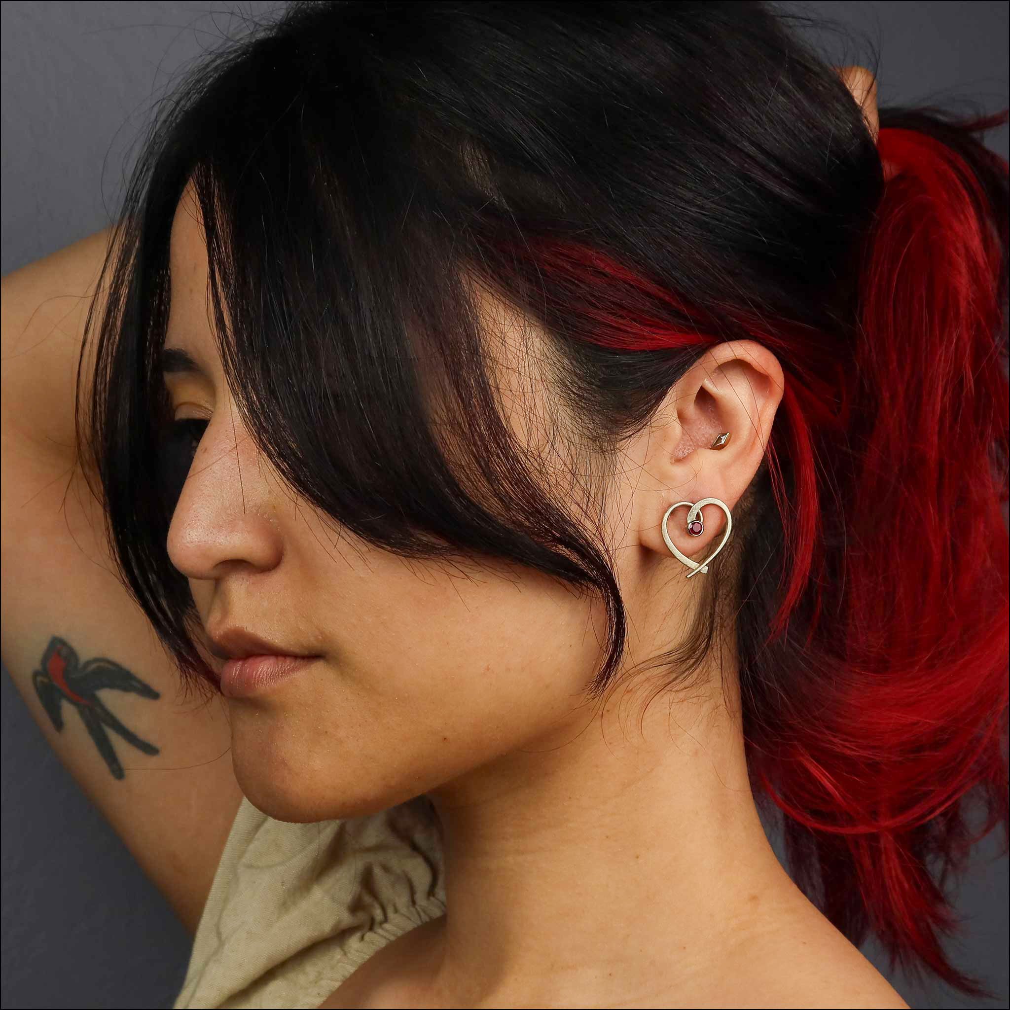 Garnet Forged Heart Earrings 14KW - JewelsmithEarrings