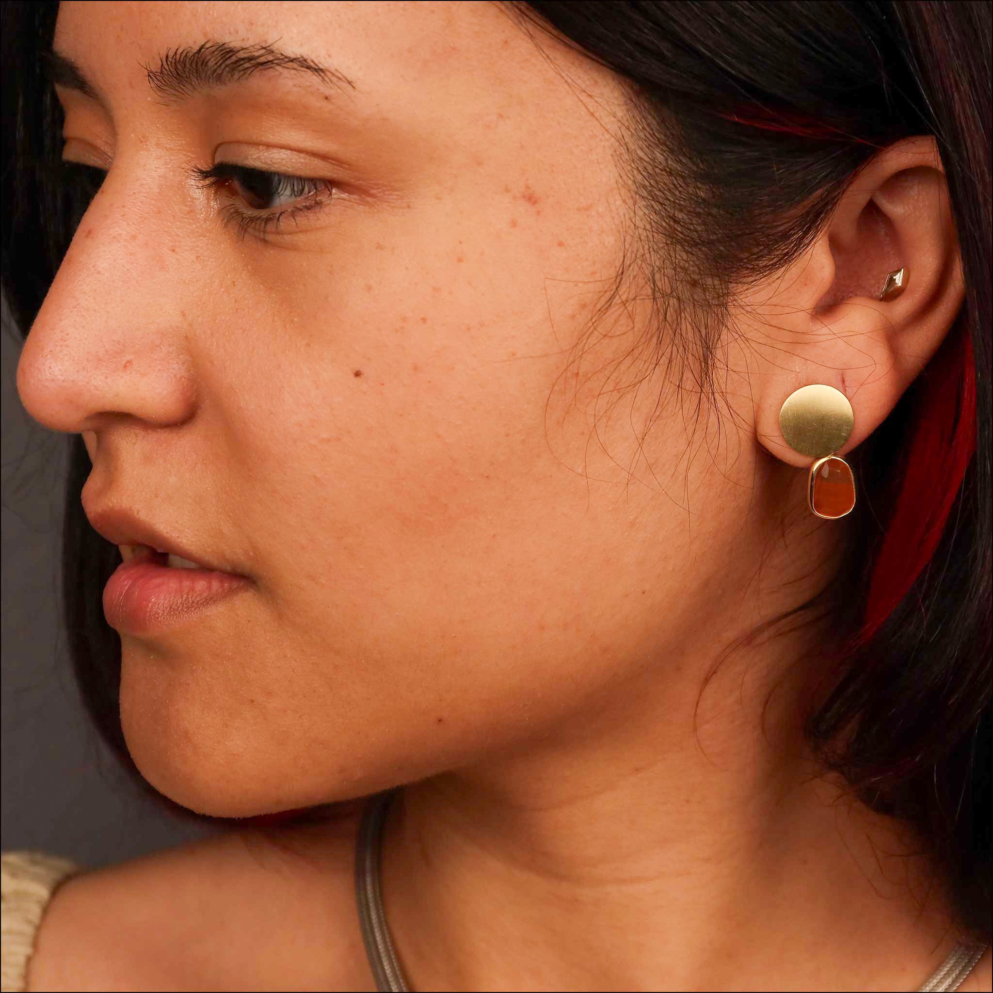 Carnelian Drop Earrings 18KY model