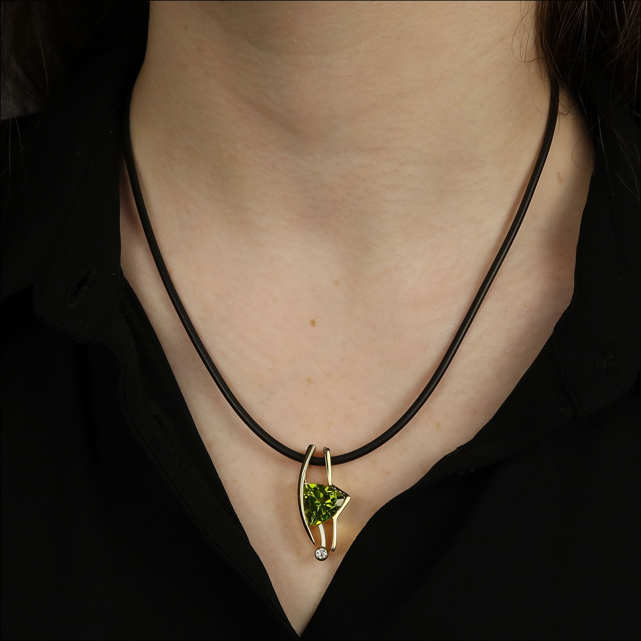 Peridot Diamond Slide Pendant 18KY 18KW (Consignment) model