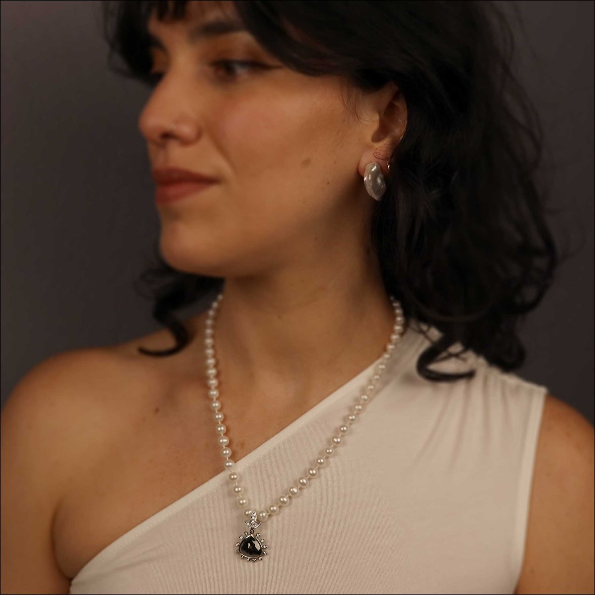 Chinese Freshwater Fireball Baroque Pearl Ear Hugging Earrings 18KY - JewelsmithEarrings