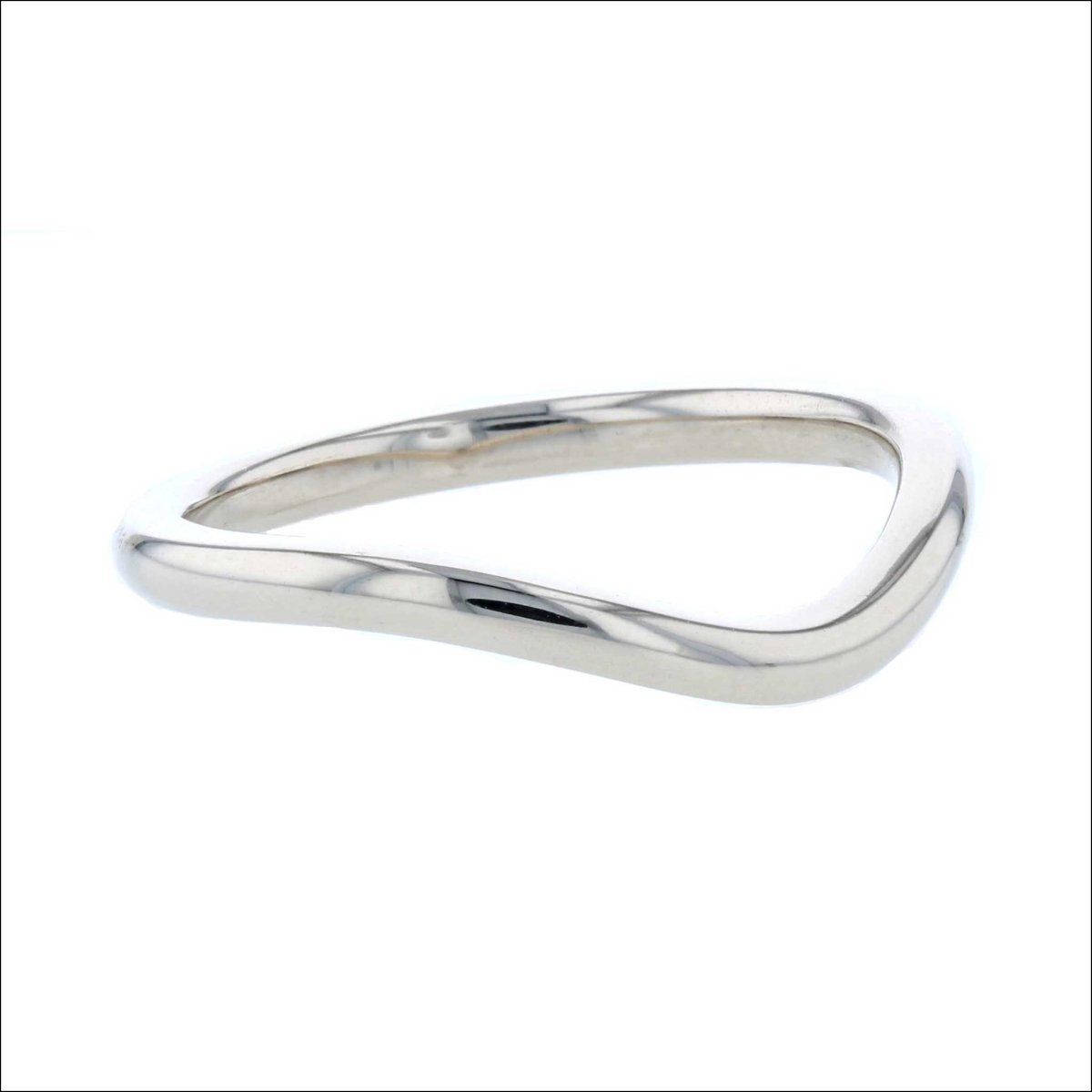 Gentle Curve Band 14KW Polished Finish - JewelsmithBands