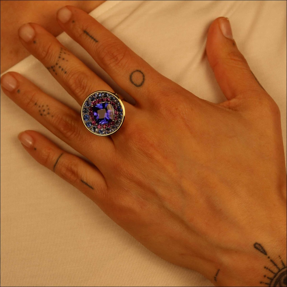 Hand Engraved Tanzanite and Sapphire Ring 18KY Platinum - JewelsmithRings