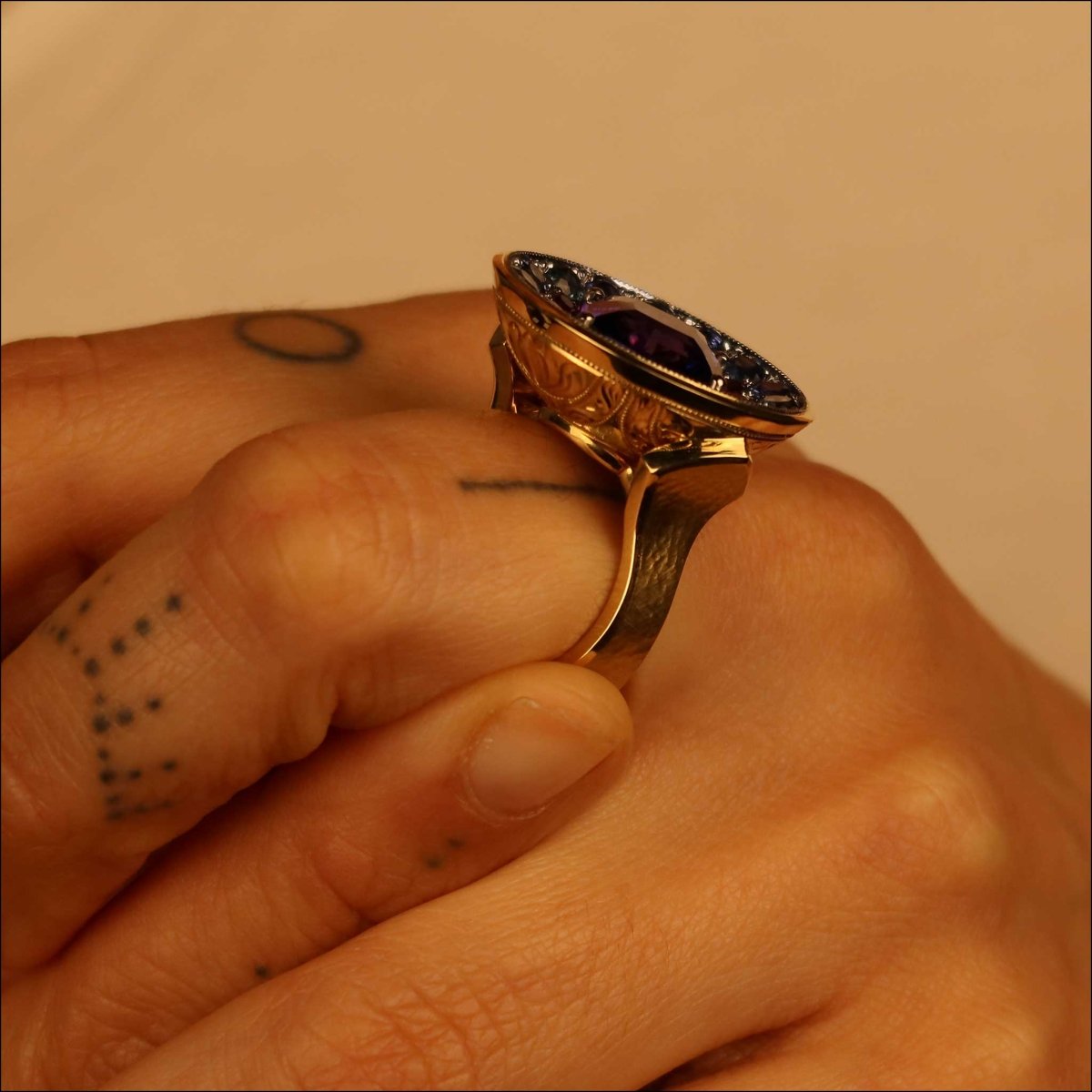 Hand Engraved Tanzanite and Sapphire Ring 18KY Platinum - JewelsmithRings