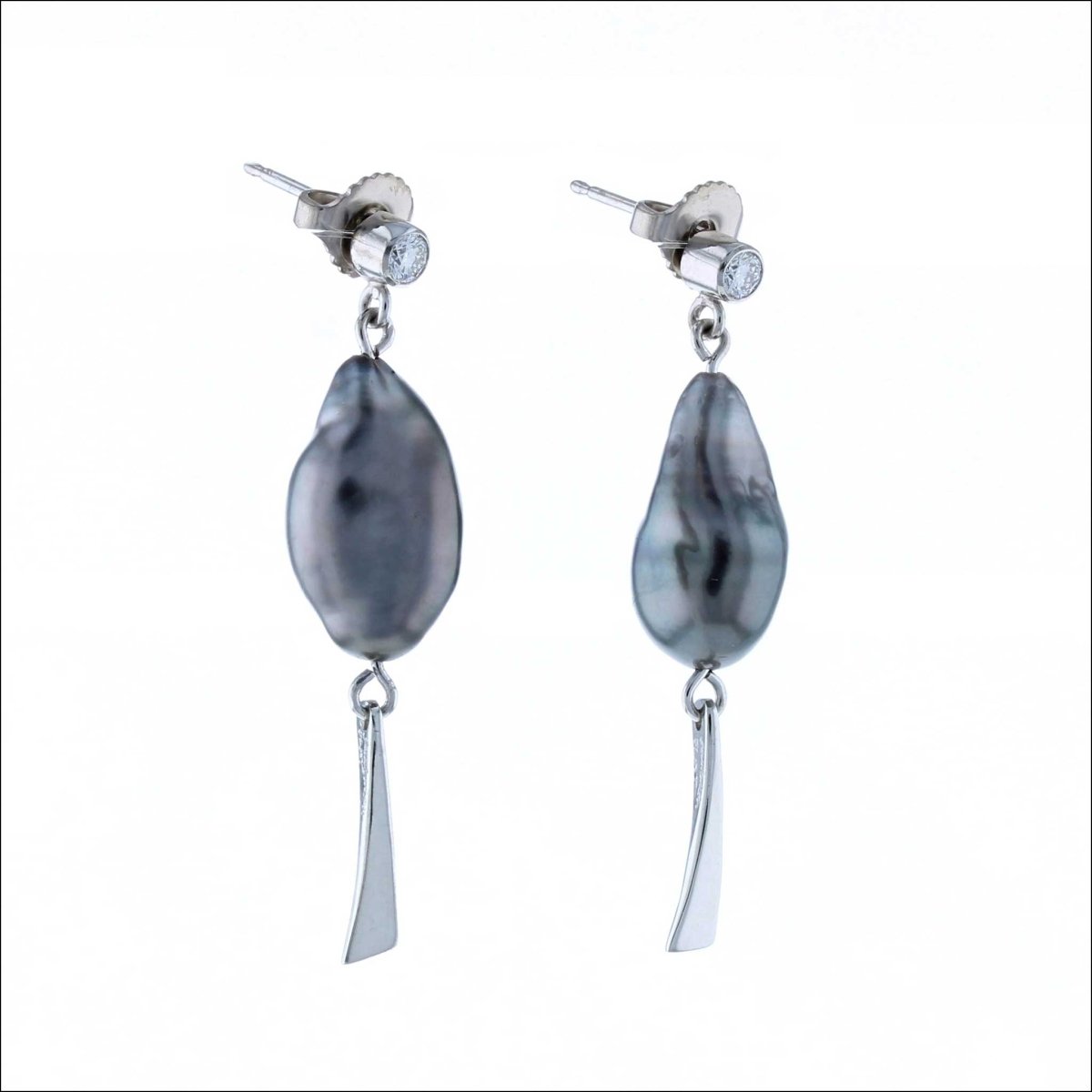 Tahitian Baroque Pearl Diamond Dangle Earrings Platinum (Consignment) - JewelsmithEarrings