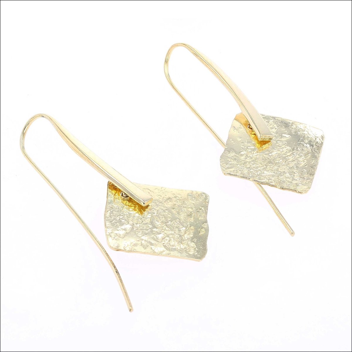 Textured Diamond Shaped Swinging Threader Earrings 18KY - JewelsmithEarrings