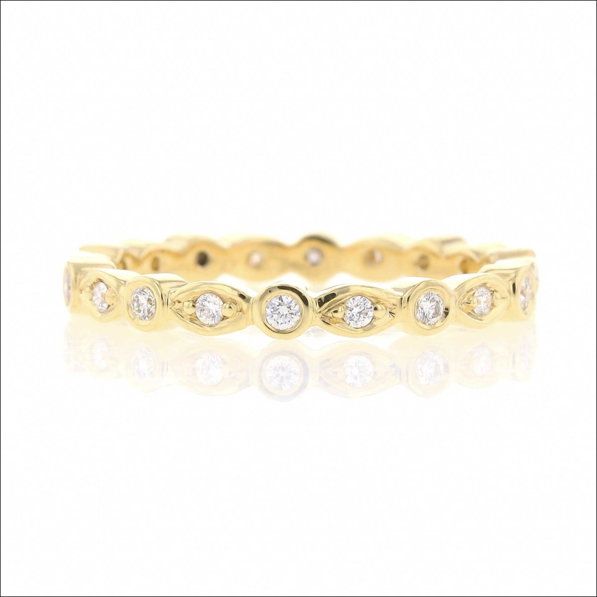 Alternating Shapes Diamond Eternity Band 18KY - JewelsmithBands