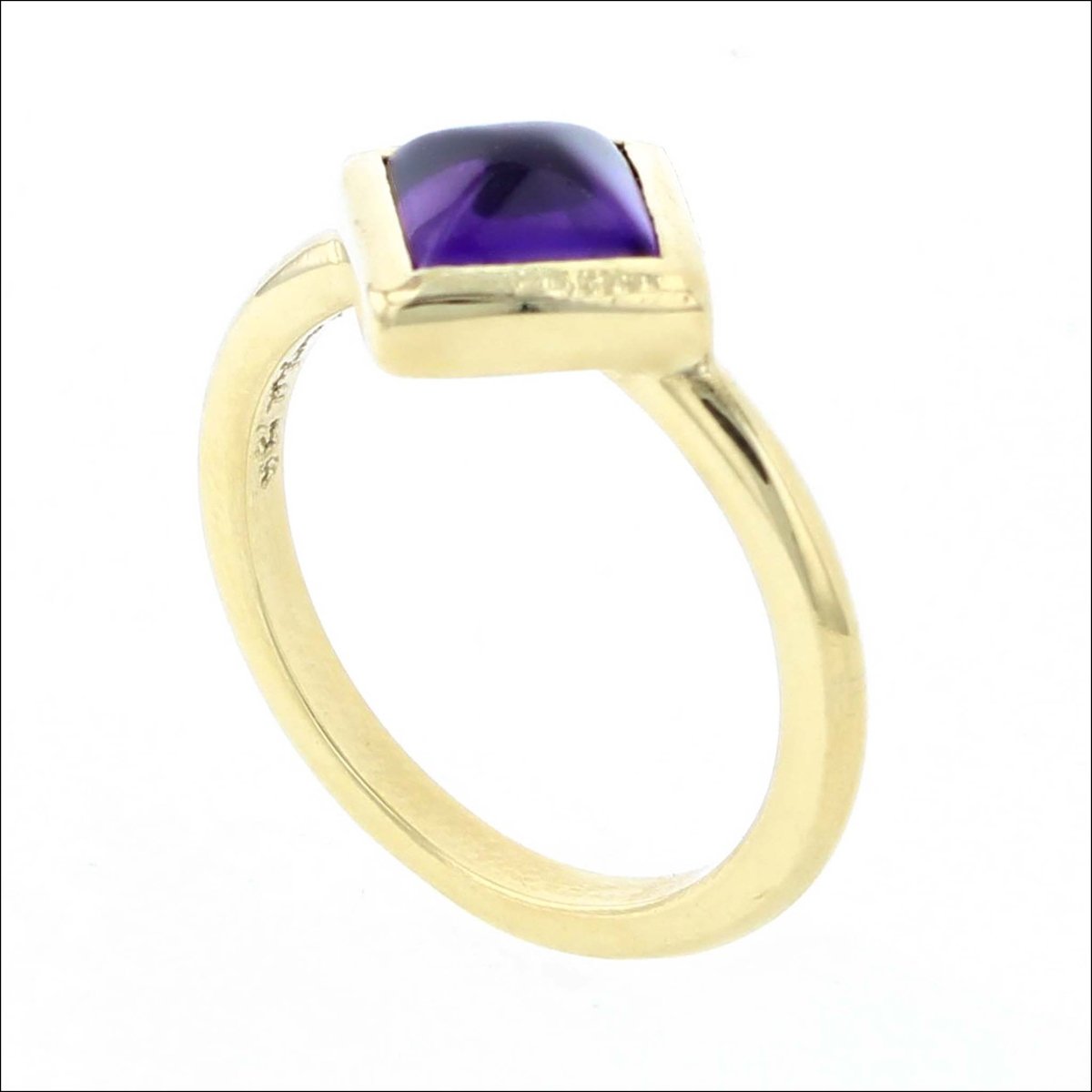 Amethyst Sugarloaf Bezel Ring 18KY - JewelsmithRings