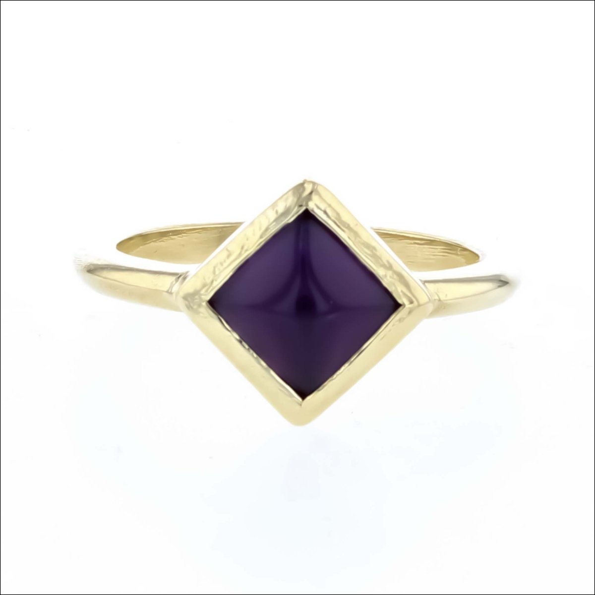 Amethyst Sugarloaf Bezel Ring 18KY - JewelsmithRings