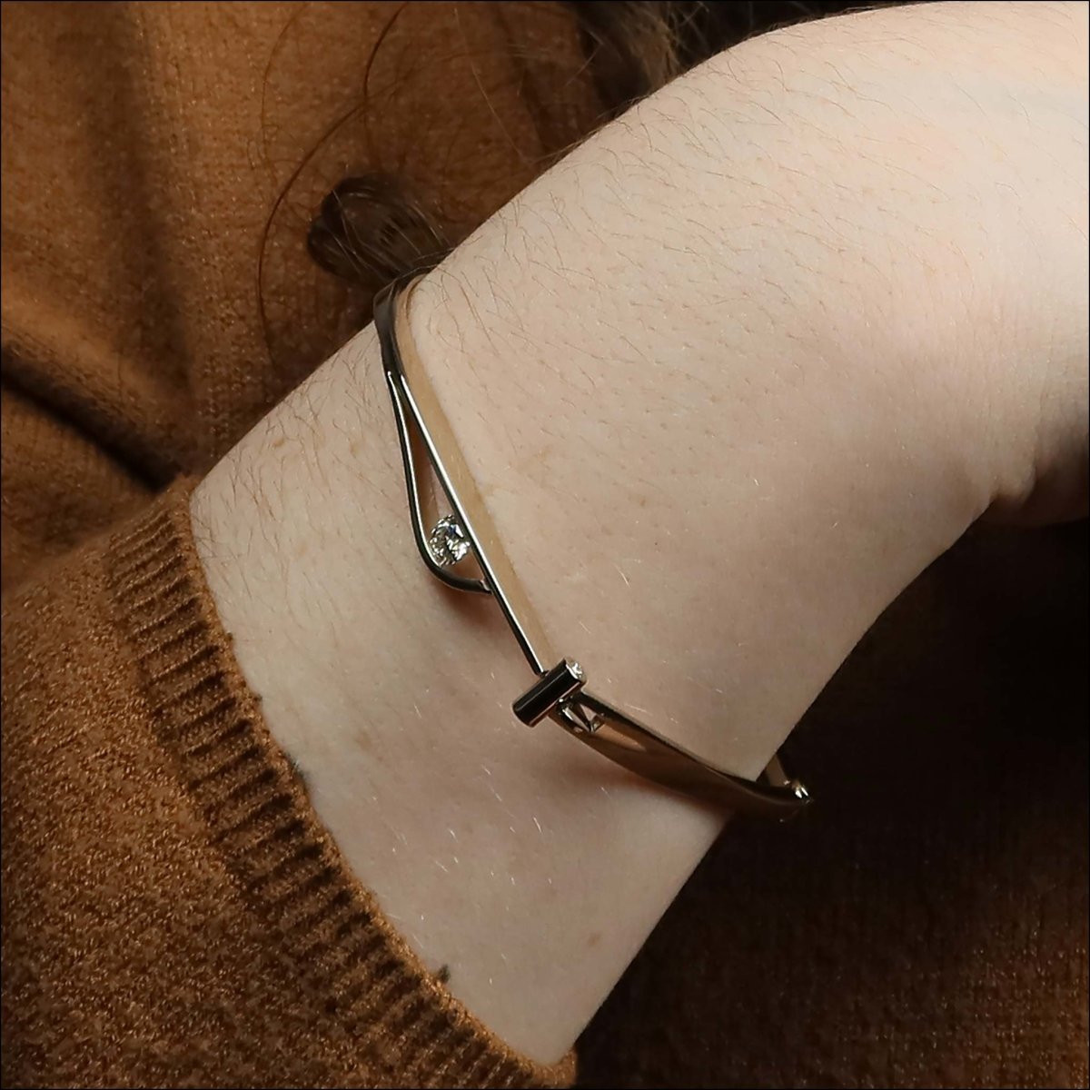 Diamond Hinged Square Bangle Bracelet - JewelsmithBracelets