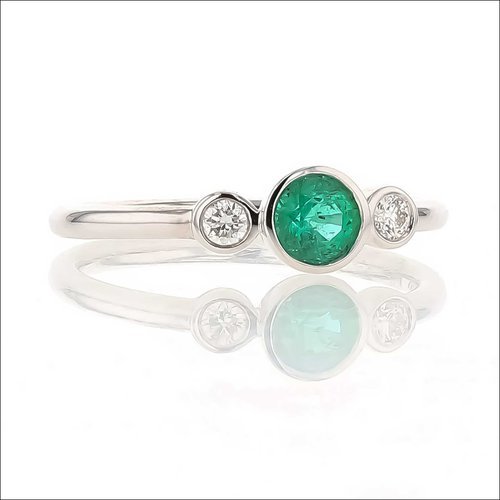 Emerald Diamond Ring 18KW - JewelsmithRings
