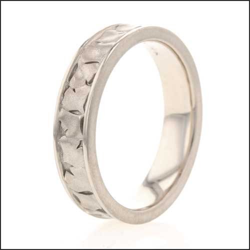 Ginkgo Leaf Wedding Band 14KW - JewelsmithBands