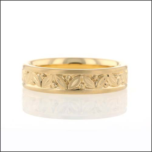 Hand Engraved Marquise Pattern Men's Band 18KY - JewelsmithBands