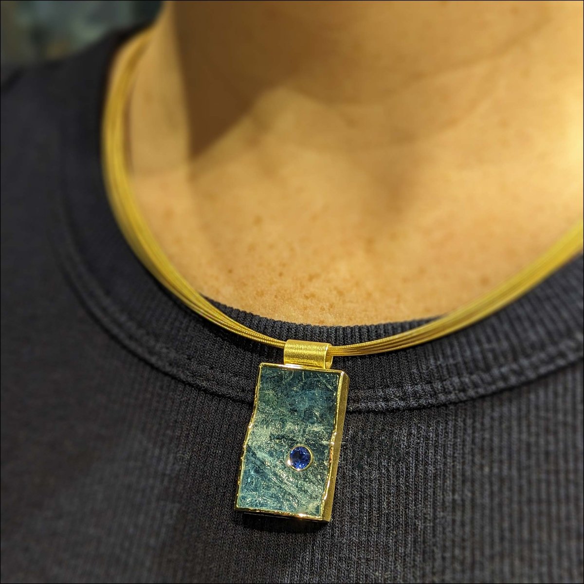 Natural Surface Aquamarine Inset Sapphire Pendant 18KY - JewelsmithPendants