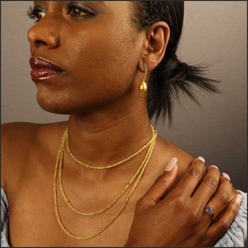 Sapphire Bezel Set Split Shank Engagement Ring 18KY 18KW - JewelsmithEngagement Rings