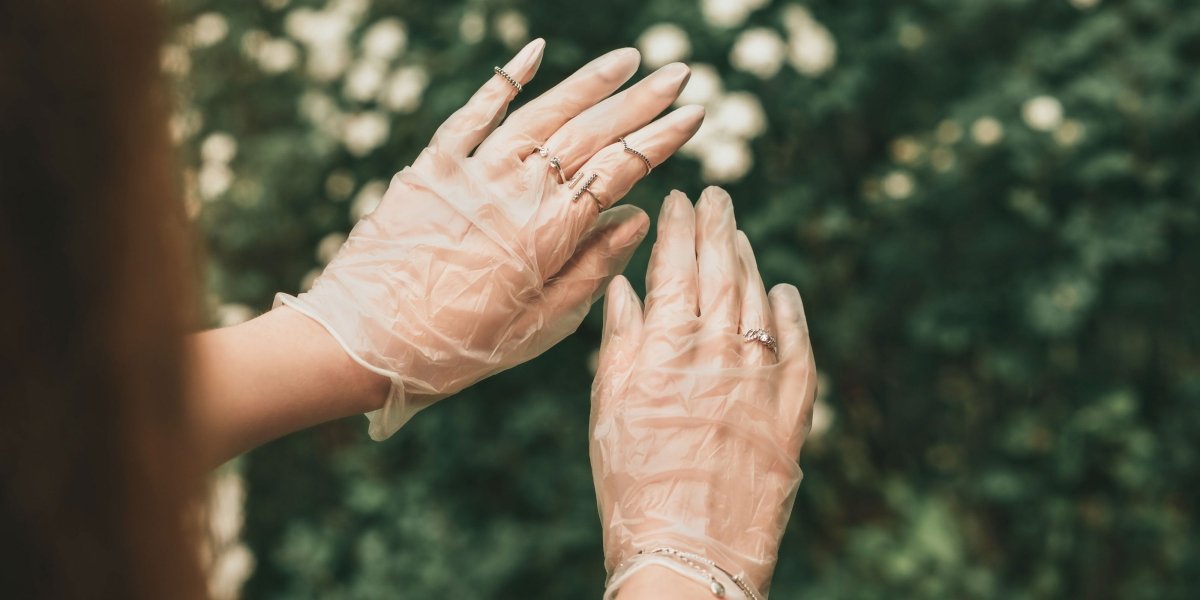 Allergic Reaction to White Gold? Nickel, Symptoms & Fixes - Jewelsmith