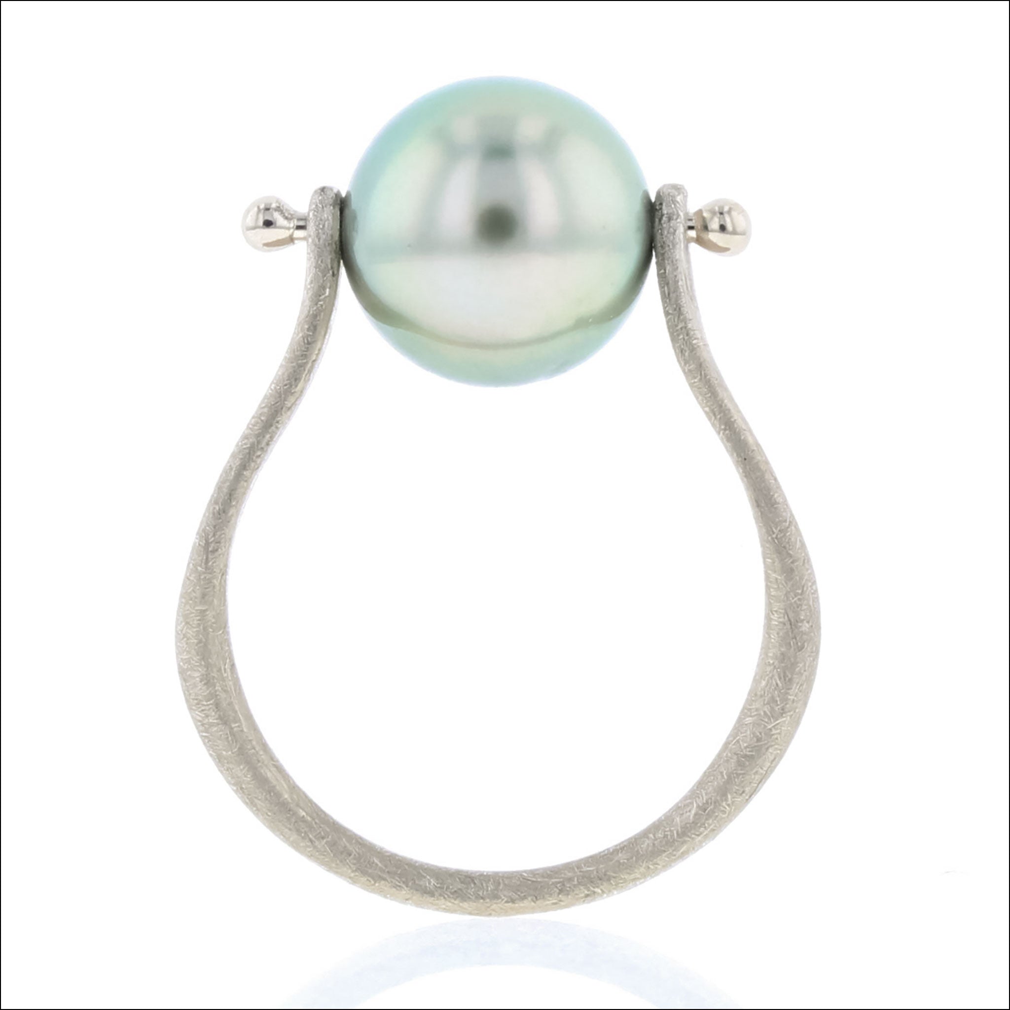 Green Tahitian Pearl Forged Ring 14KW side