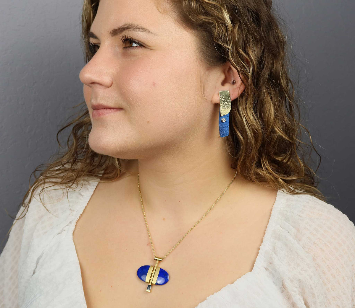 Double Tongue Lapis Sapphire Pendant 18KY (Consignment) model, handcrafted pendants, Jewelsmith, Durham, NC