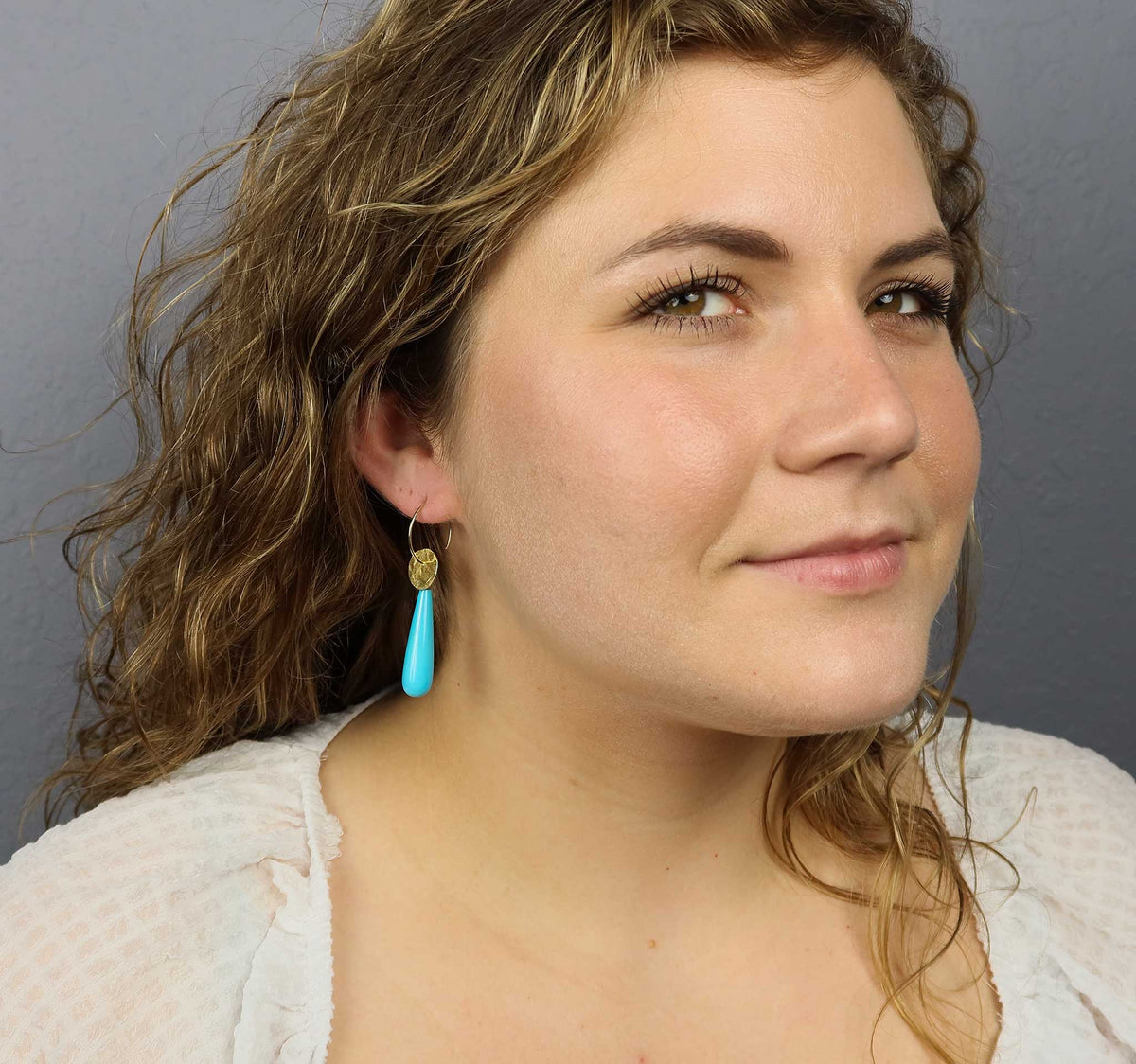 Turquoise Briolette Drop Earrings with Hammered Discs 18KY (Consignment) model - Jewelsmith - Durham NC - Handcrafted - Earrings
