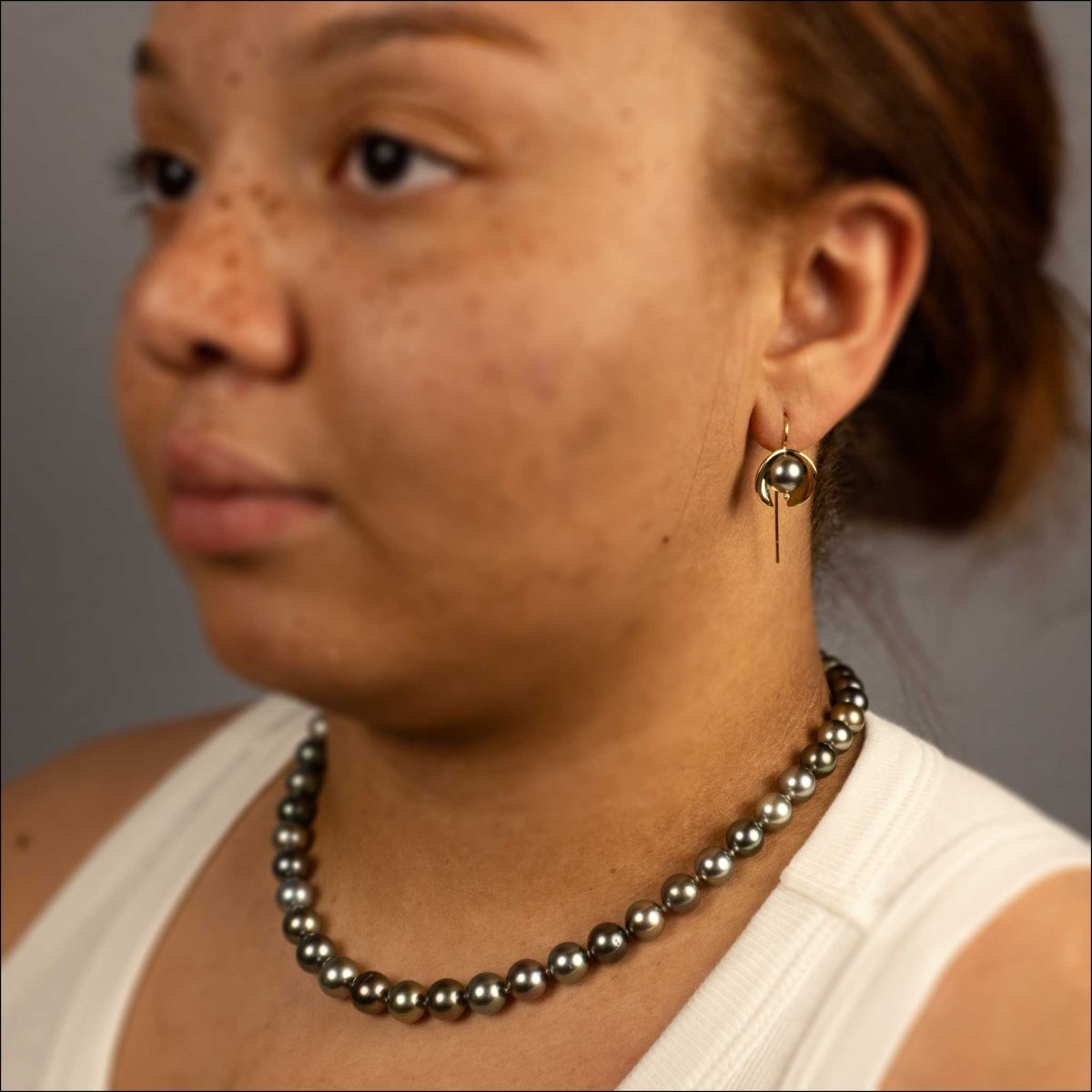 Graduated Tahitian Pearl Multi - Colored Strand 14KW 18KY 18" - Jewelsmith - Durham NC - Handcrafted - Necklaces