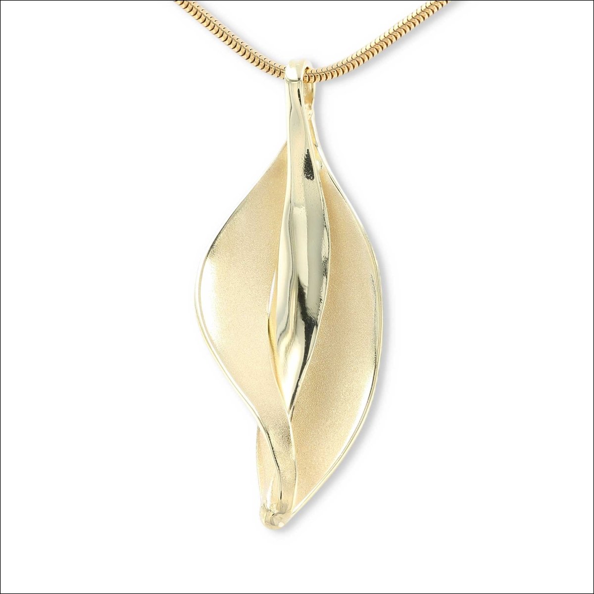 Leaf Pod Pendant 18KY - JewelsmithPendants