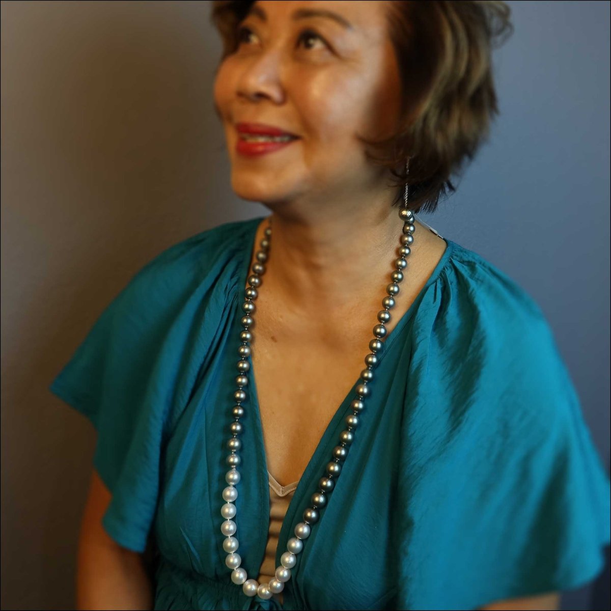 Ombre Dark Silver Tahitian to White South Sea Pearl Strand Necklace 14KW 34" - JewelsmithNecklaces