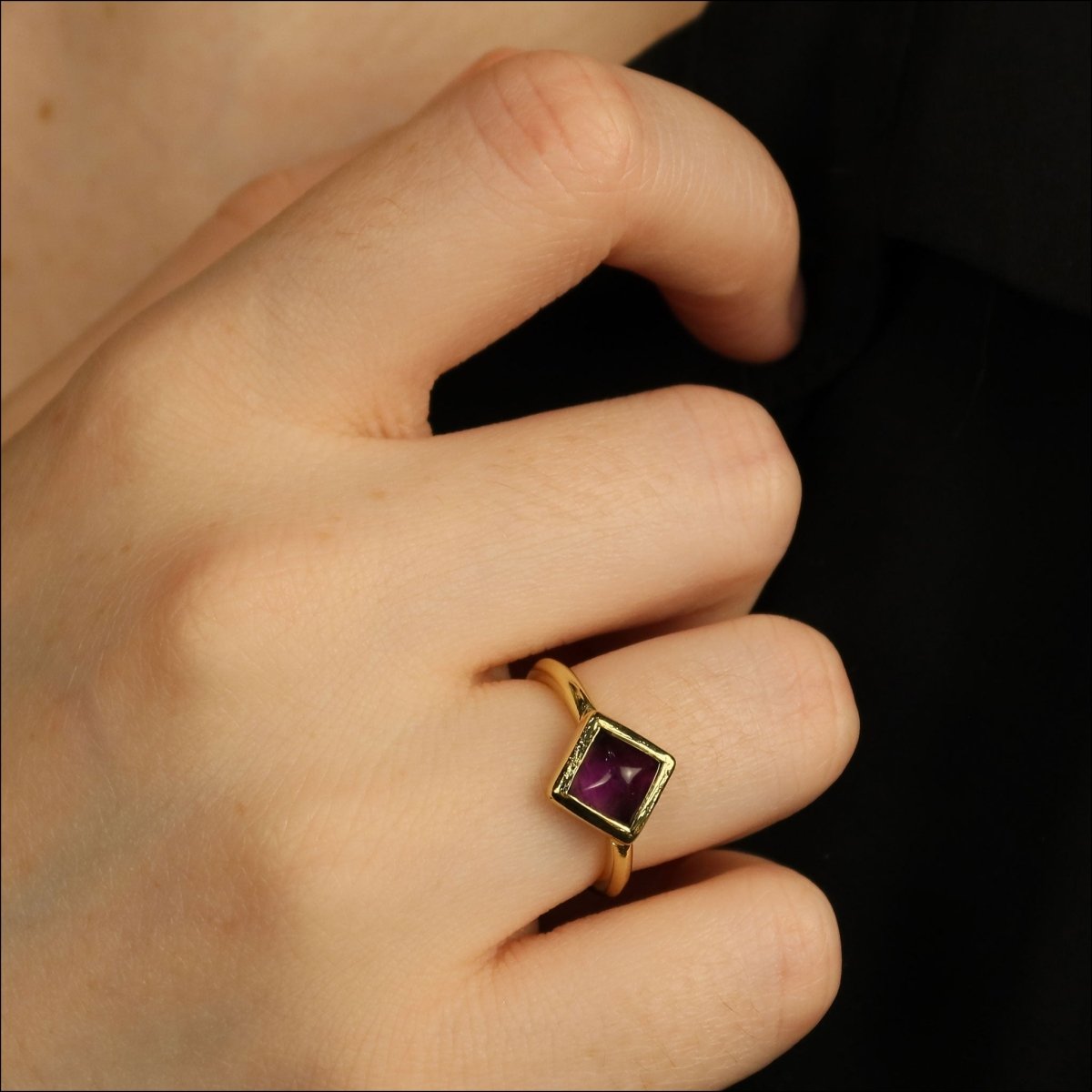 Amethyst hot sale bezel ring