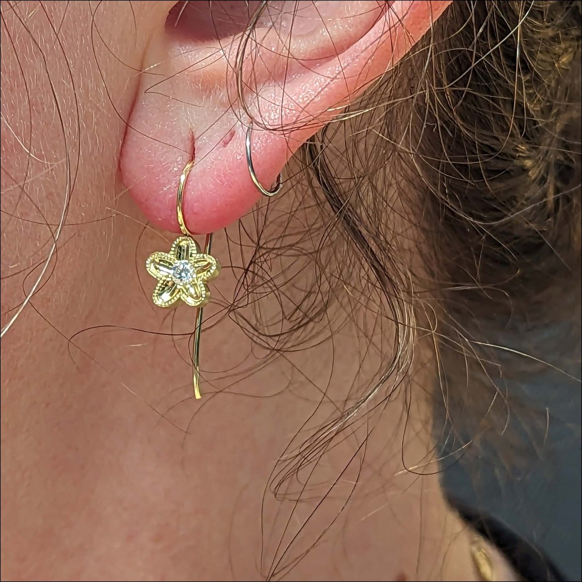 Diamond Flower Hand Engraved Earrings 18KY - JewelsmithEarrings
