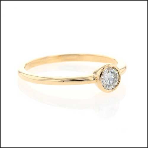 Diamond Low Bezel Engagement Ring 18KY - JewelsmithEngagement Rings