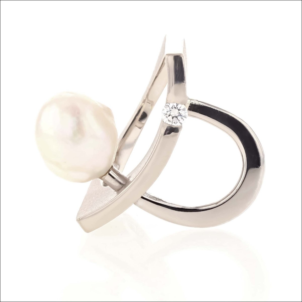 Freshwater Pearl Diamond Curves Ring (Consignment) - JewelsmithRings